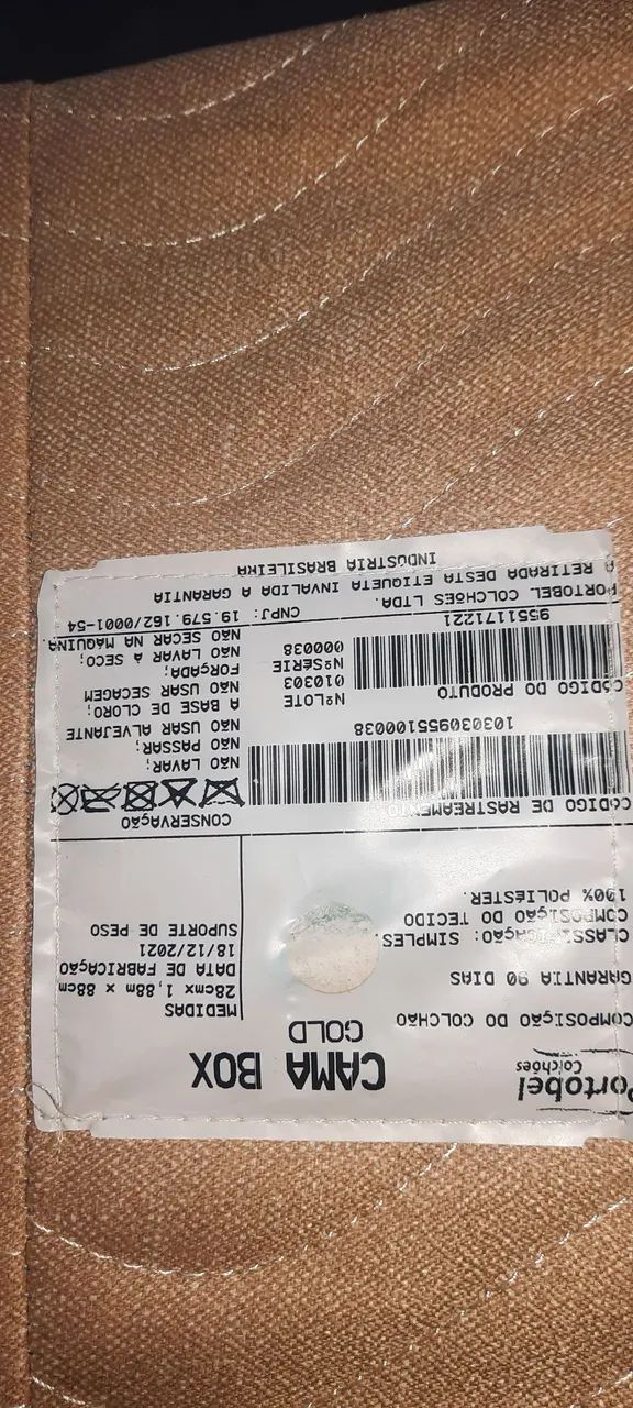 Cama Box solteiro semi nova sem o Colchão 