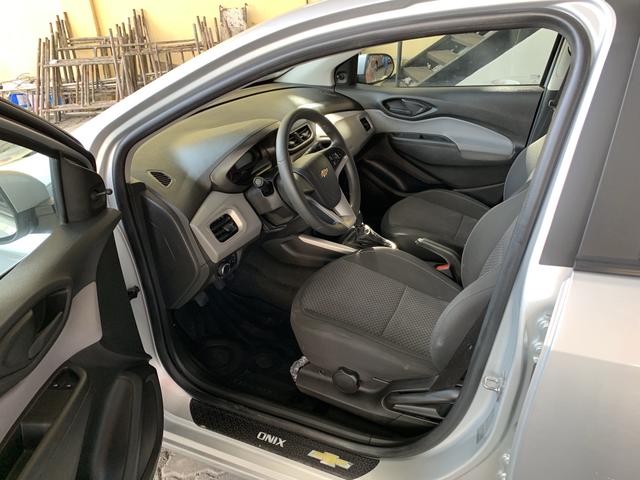 Chevrolet Onix 1.4 Lt Mecanico 2017/2018 Extra Impecável - Foto 6