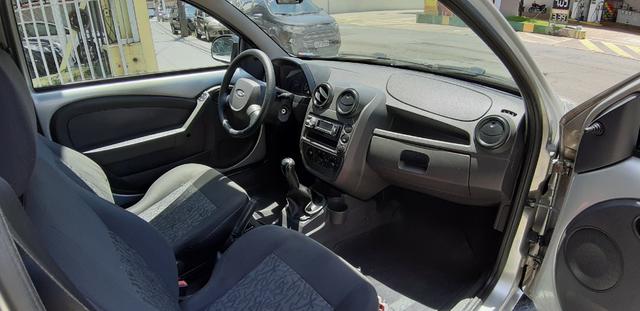 Ford Ká 2009 1.0 Flex Dir. Hidráulica - Foto 5