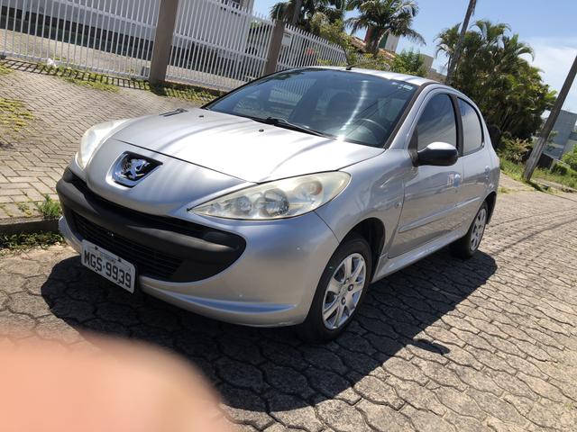 Peugeot 207 - Foto 2