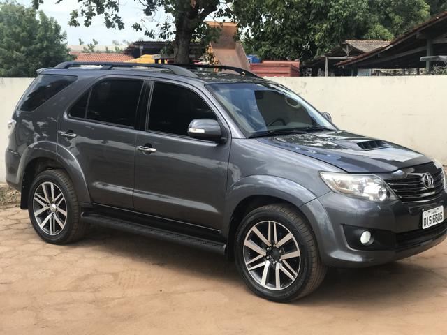 Sw4 7 lugares 2012 carro super conservado com 4 pneus novos - Foto 3