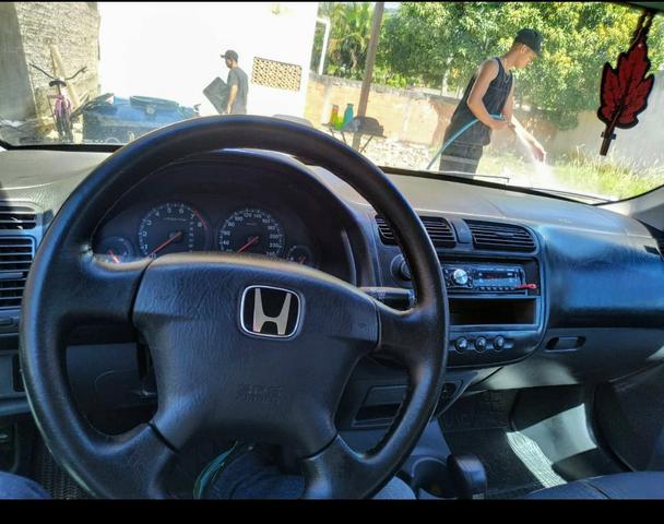 Honda Civic automático muito novo todas revisões feita na Honda (raridade) - Foto 12