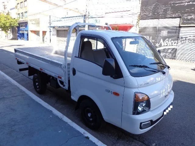 HYUNDAI HR 2.5 HD CAB. CURTA CARROCERIA TCI 2P R$60.000,00