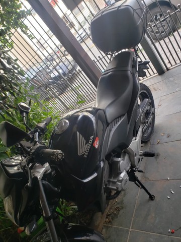 CB 300