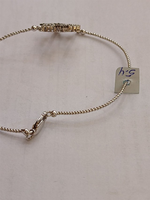 Pulseira em ouro branco com estrela de brilhantes colorido - Foto 2
