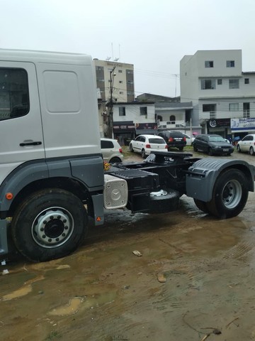 Mercedes axor 1933 Ano 2012, revisado 