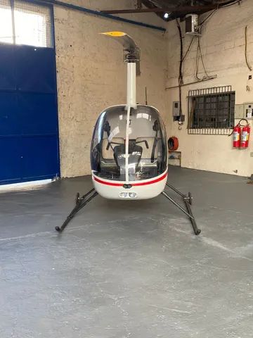Helicóptero R22