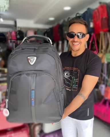Mochila Masculina Resistente e Impermeável - Ideal para Pais Modernos - Foto 2