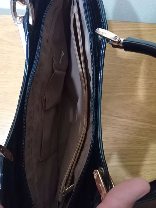 Bolsa feminina preta com detalhes em strass - Foto 5