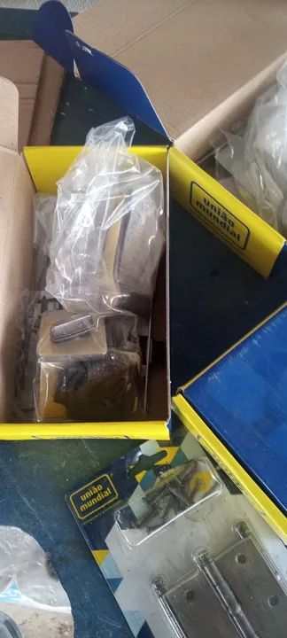 Fechaduras e dobradiças  - Foto 4