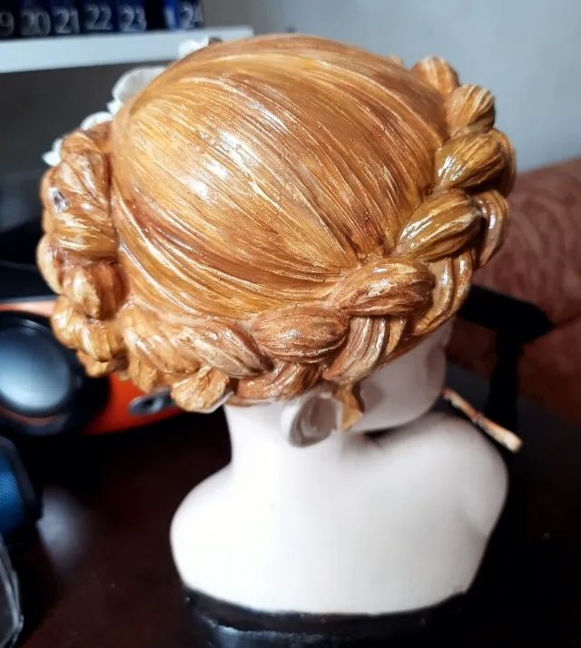 estatueta decorativa inspirada em antiguidade 25cm altura - Foto 3