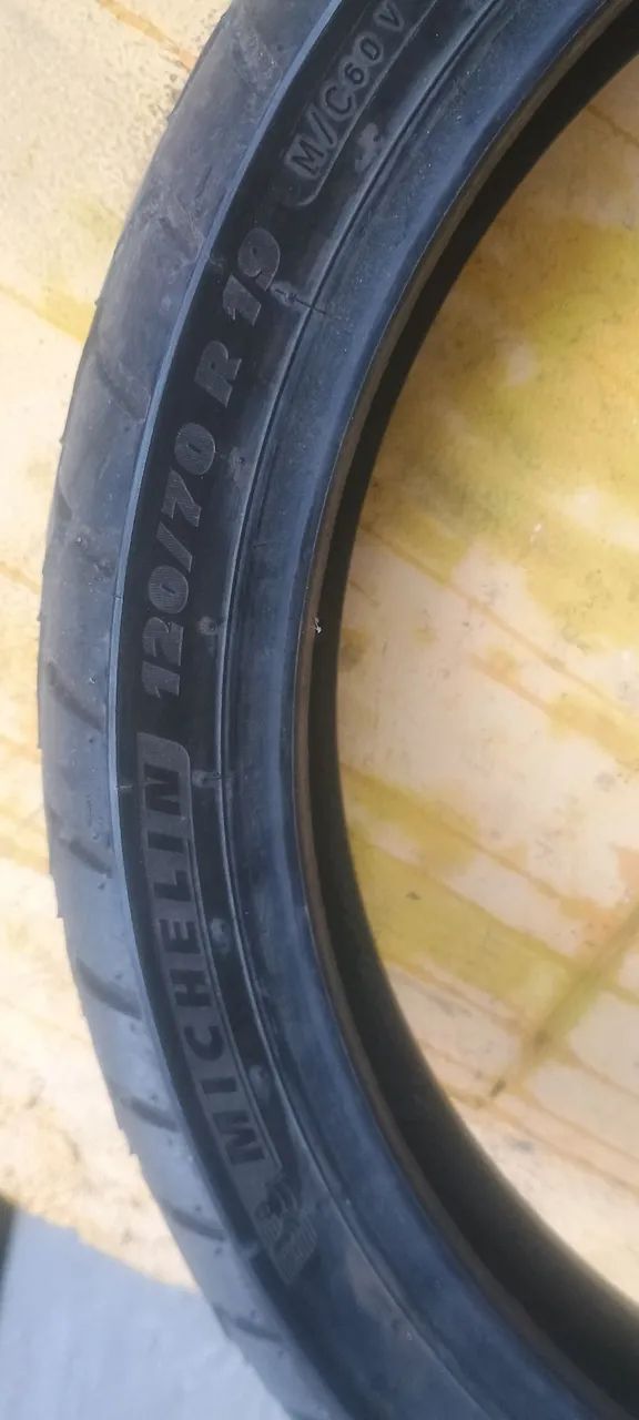Pneu de Moto Michelin (usado) - Foto 3