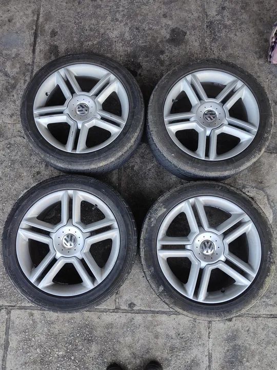 Jogo de Rodas Aro 17 Golf Sportline 2009