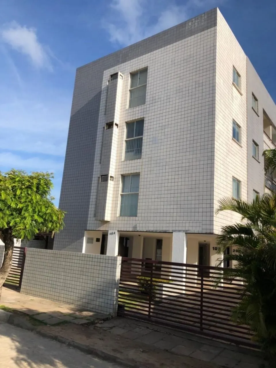 Apartamento com 3 dormitórios à venda, 92 m² por R$ 320.000,00 - Camboinha - Cabedelo/PB