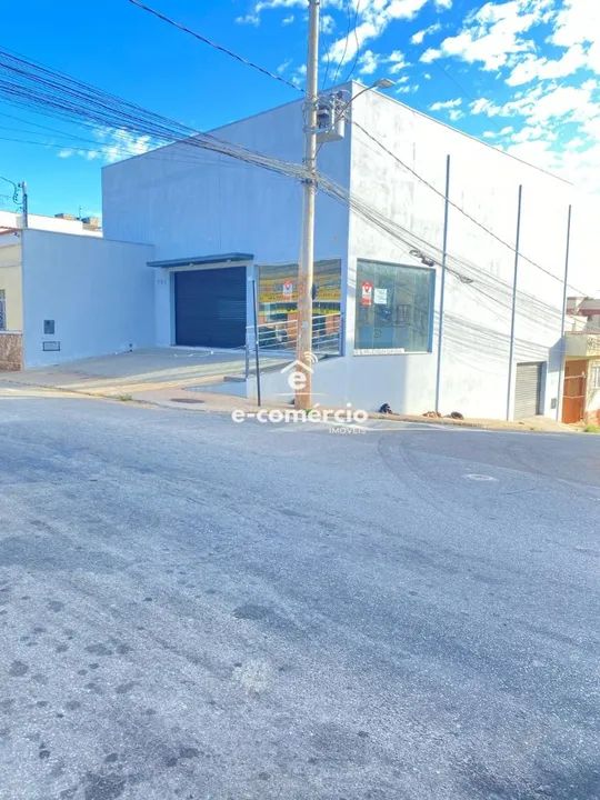 Loja com depósito para aluguel no centro de Lavras - Foto 2