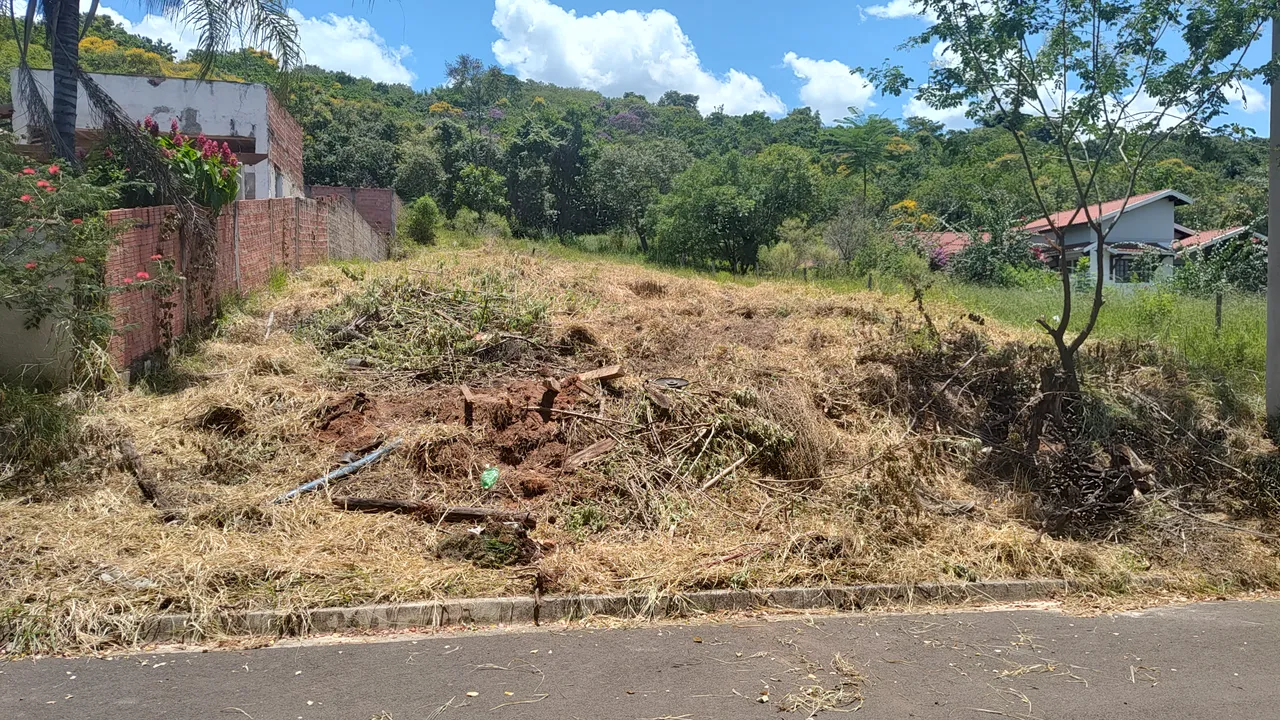 Terreno para venda com 420 metros quadrados em Colina de São Pedro - São Pedro - SP
