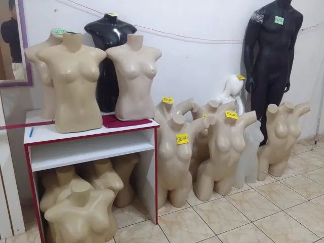Maniquins