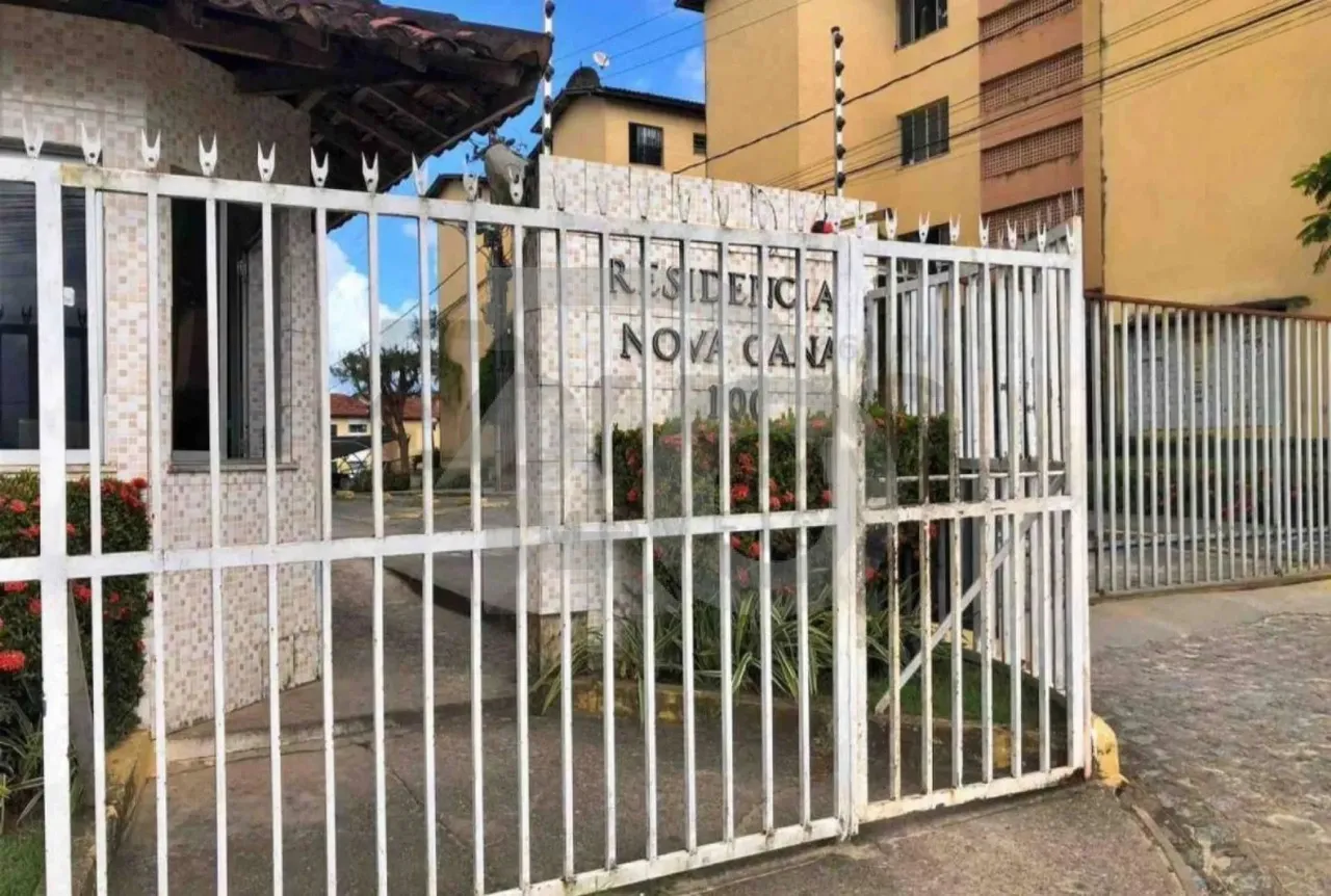 Nova Canaã no Lamarão: Venda à Vista de Apartamento com Vaga de Garagem Coberta