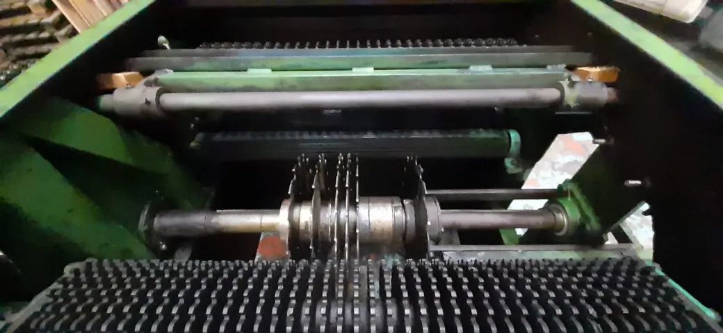 Serra Múltipla Refiladeira 1000x120mm Motor 30cv Industrial - Foto 4