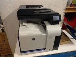 Impressora Multifuncional Hp Laserjet Color Pro 500 M570dn - Foto 4