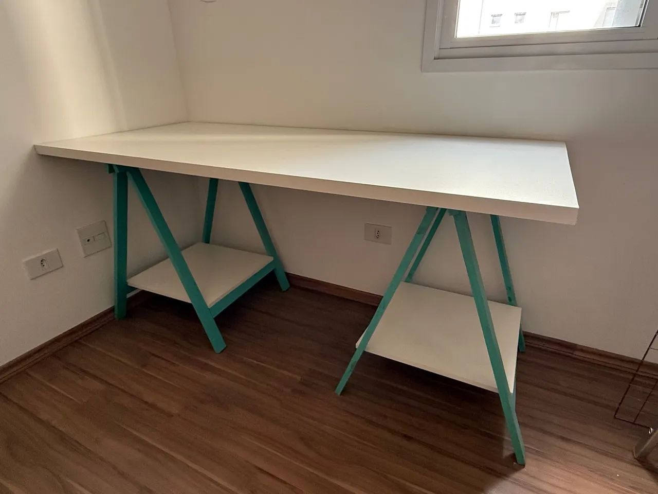 Mesa de Escritório com Tampo Branco - Foto 3