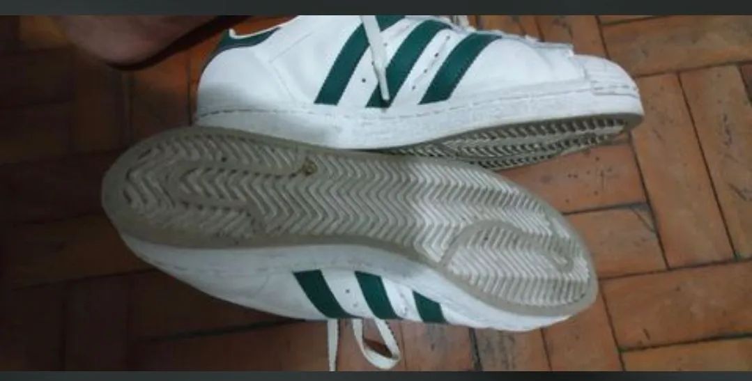 Tênis Adidas superstar branco e verde - Foto 4