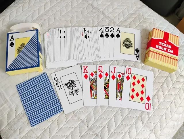 Kit 2 Baralhos Plástico à prova d'água Poker - Foto 2