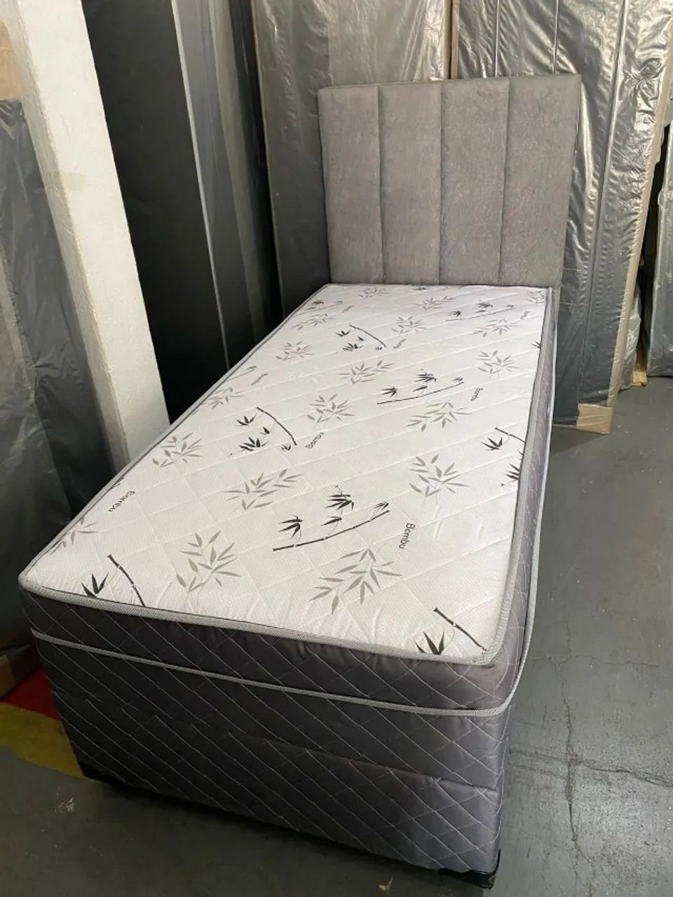 CAMA BOX BAÚ SOLTEIRO  CINZA POLIÉSTER CONJUGADA R$  89,00