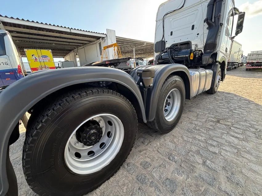 Mercedes-Benz Actros 2651 510 6x4 2022/2023 - Foto 4