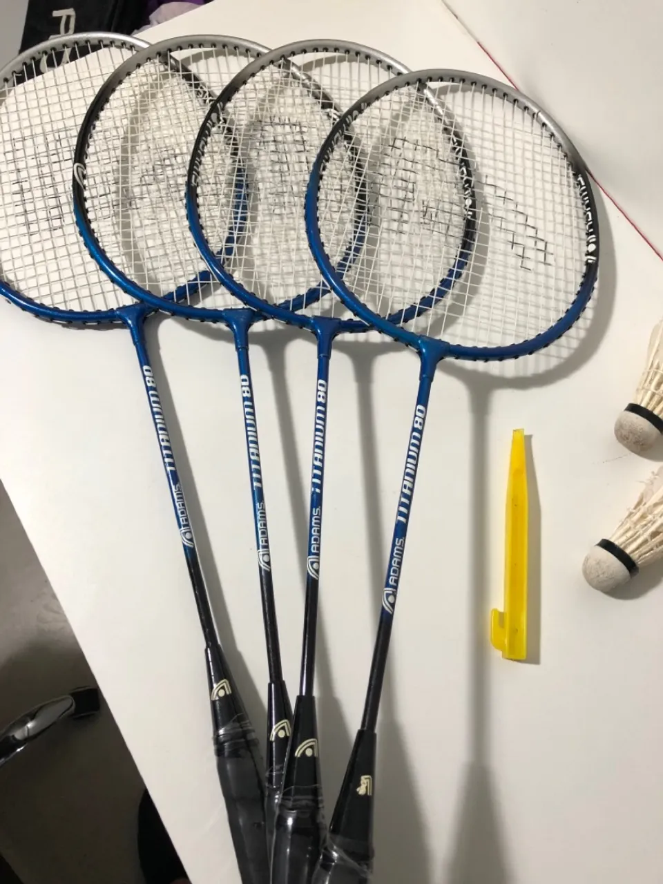 4 Raquetes de Badminton Adams Titanium 8D - Usadas