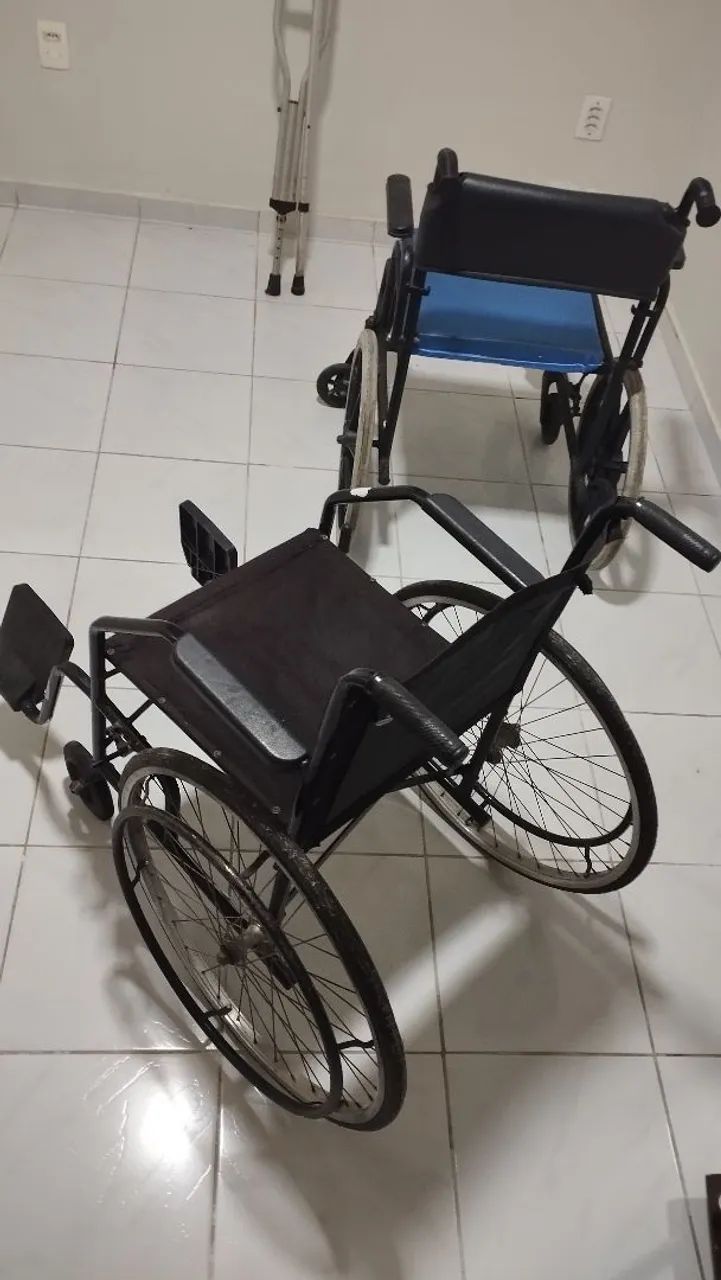 Cadeira de Rodas - Usada - Foto 4