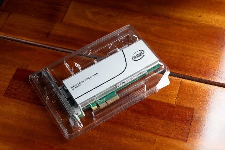 SSD Intel 750 Series 400GB PCIe NVMe (AIC) - Memória MLC
