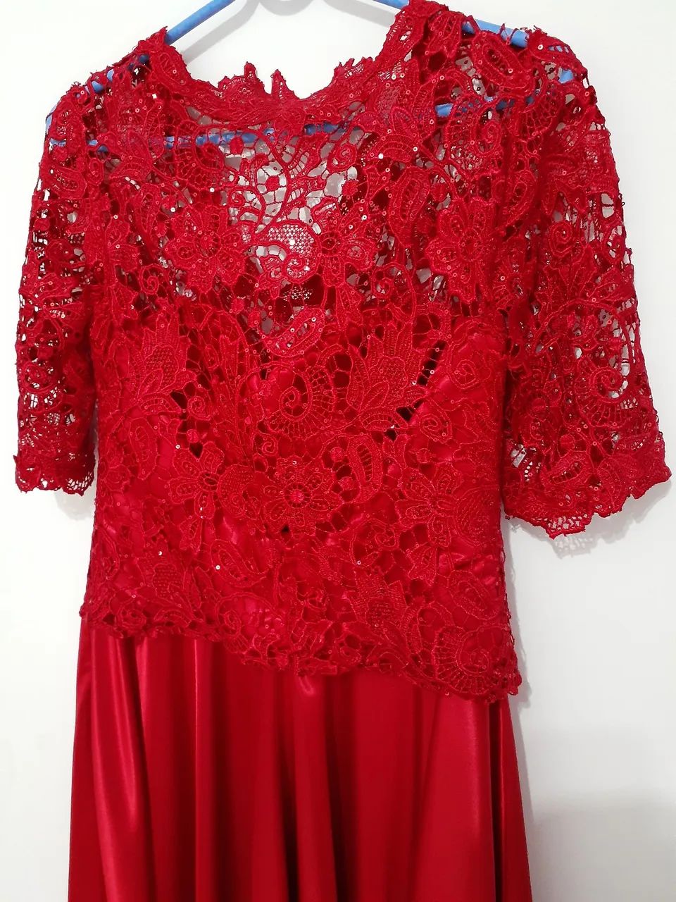 Vestido de festa vermelho com renda - Foto 3