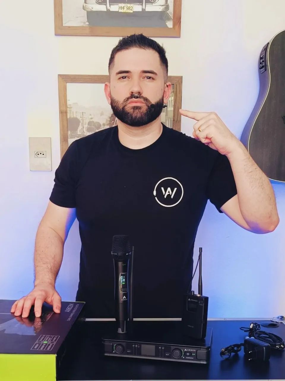 Microfone Sem Fio Duplo Armer AX802M-HB ? Sistema Profissional (1 Bastão + 1 Bodypack). - Foto 3