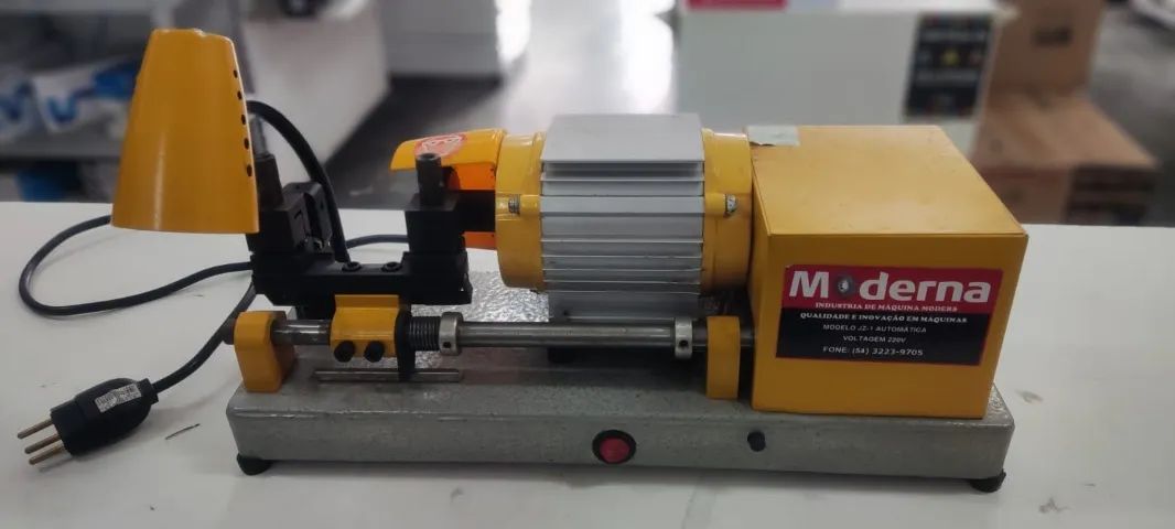 Máquina Copiadora de Chaves