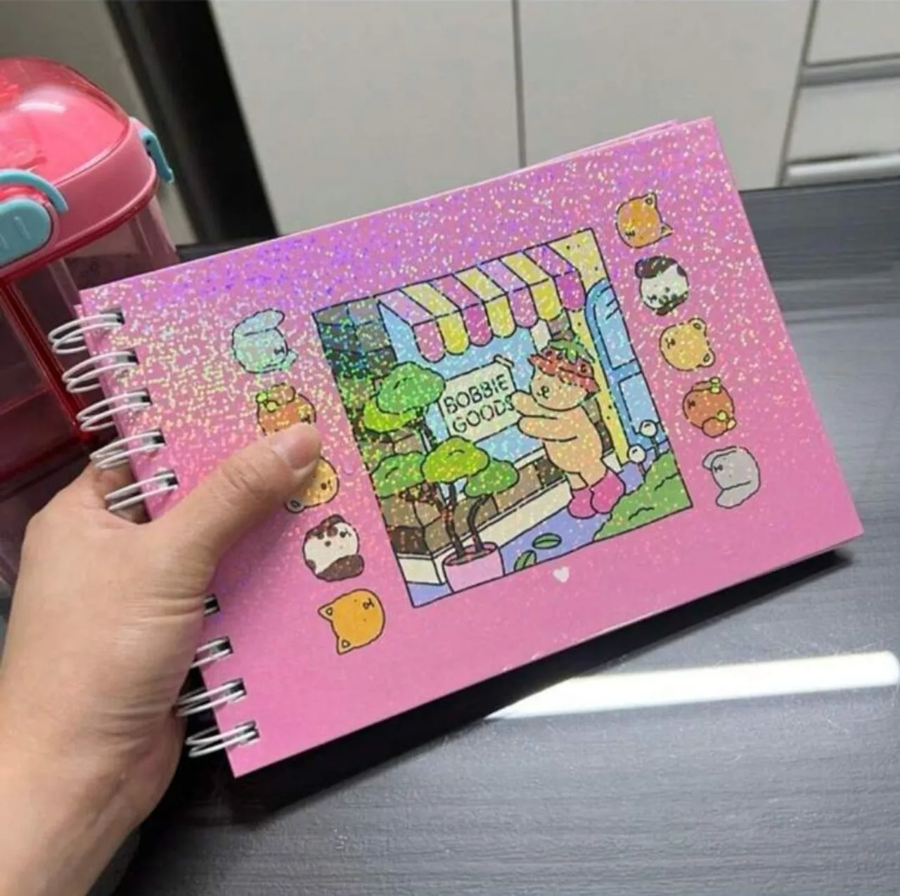 Caderno Bobbie Goods Glitter Rosa - Novo!