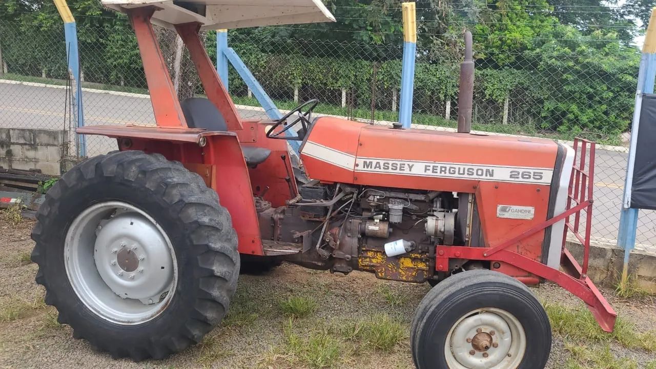Trator Massey Ferguson 265 