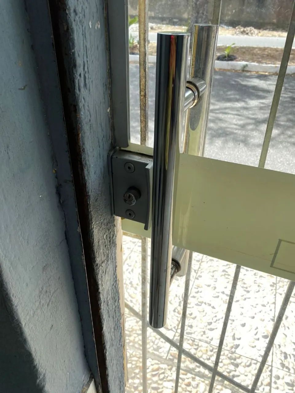 Vendo porta de vidro ou troco por portão de garagem 