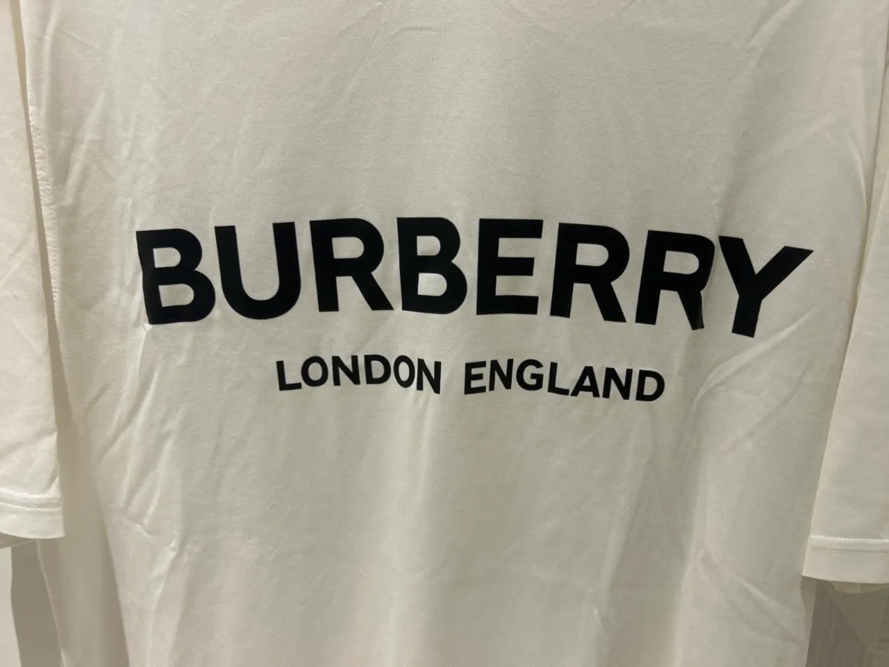 Camiseta Burberry London England