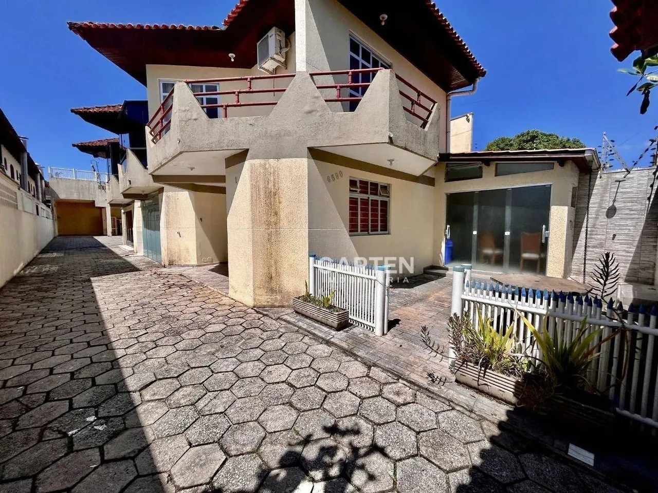 Sobrado com 3 dormitórios à venda, 97 m² por R$ 529.000,00 - Ipacarai - Matinhos/PR