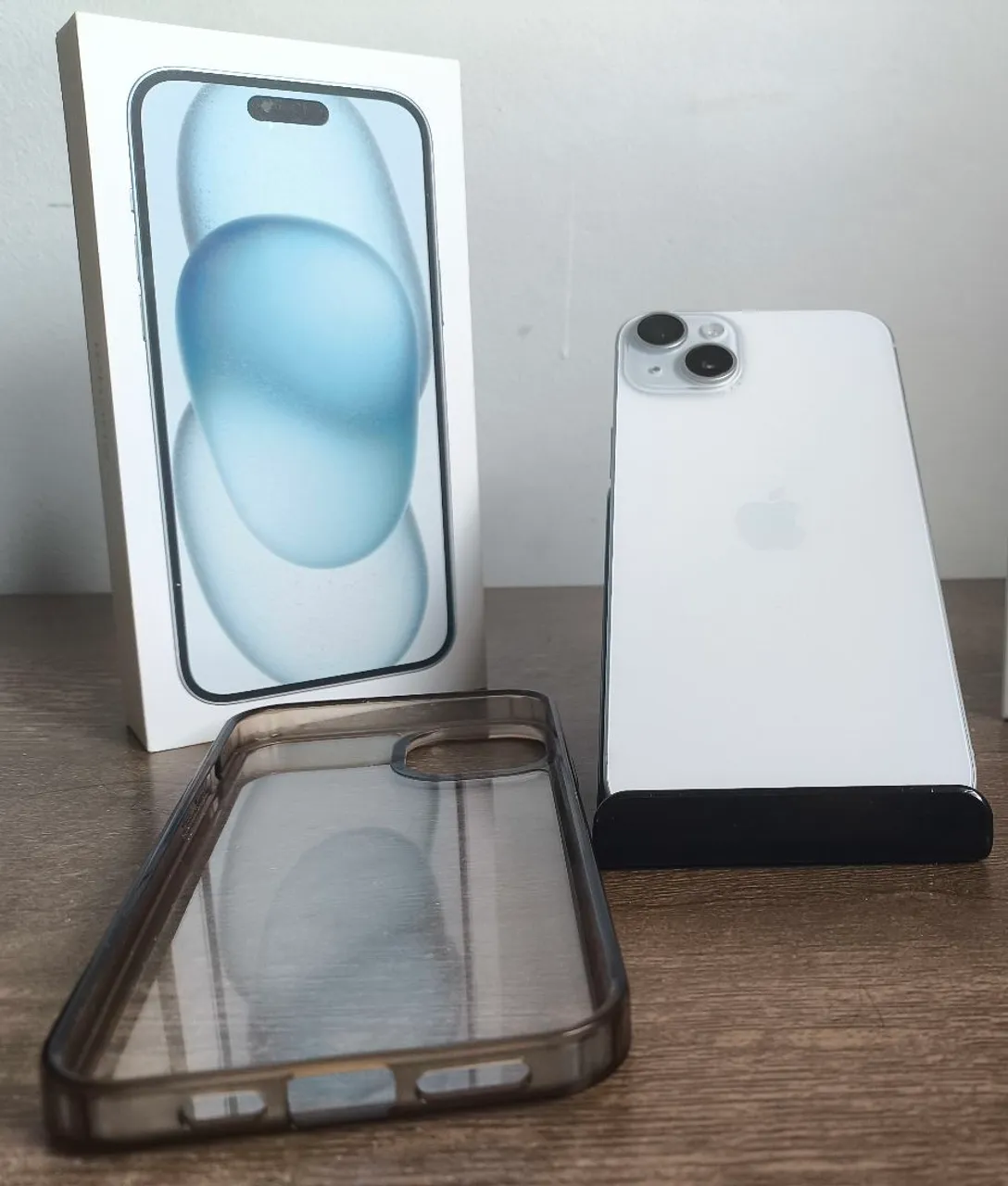 iPhone 15 Plus