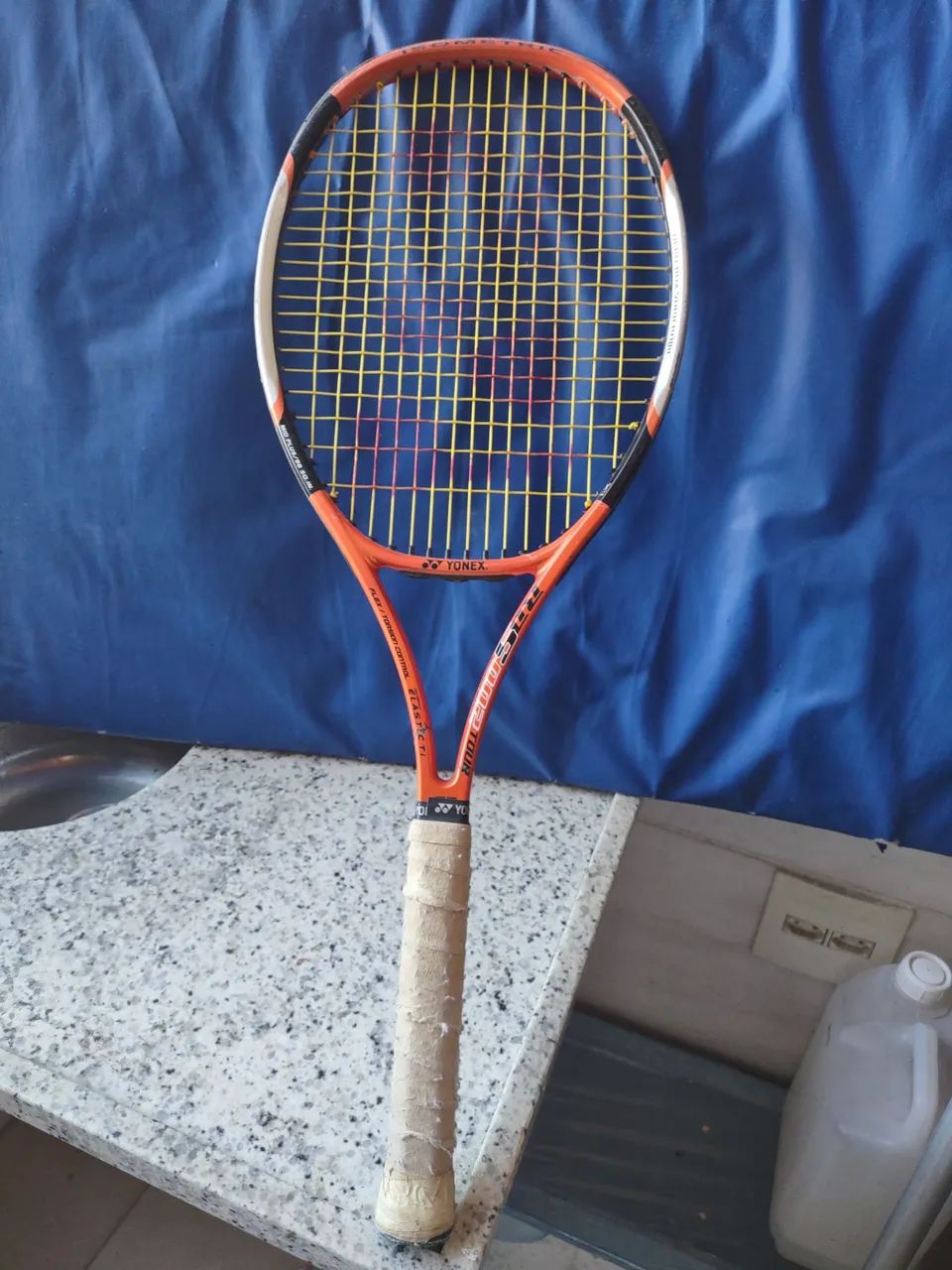 Raquete de Tênis Yonex - Semi-nova - Foto 4