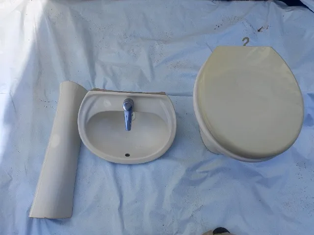 Pia mas vaso sanitário