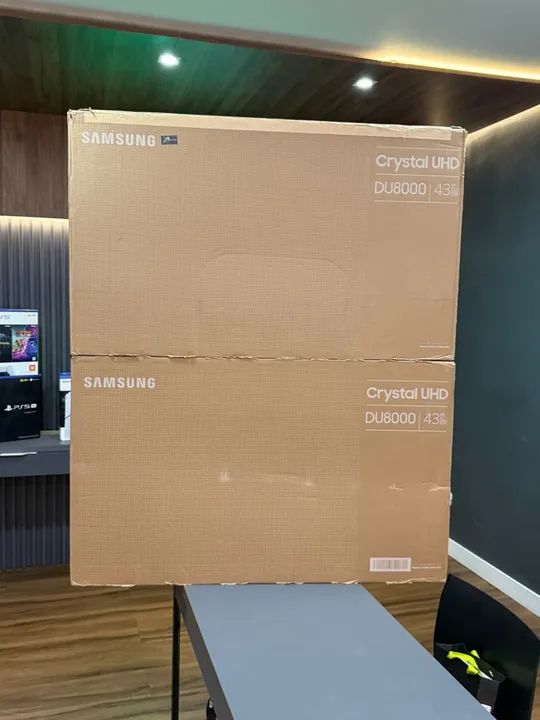 TV Samsung Crystal UHD 43 polegadas - NOVA! 