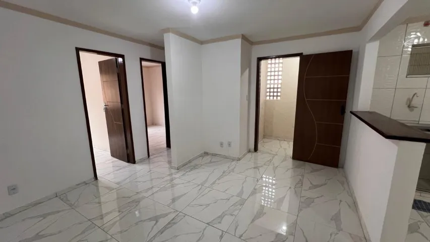 Alugo Casa de 2/4 em São Cristóvão