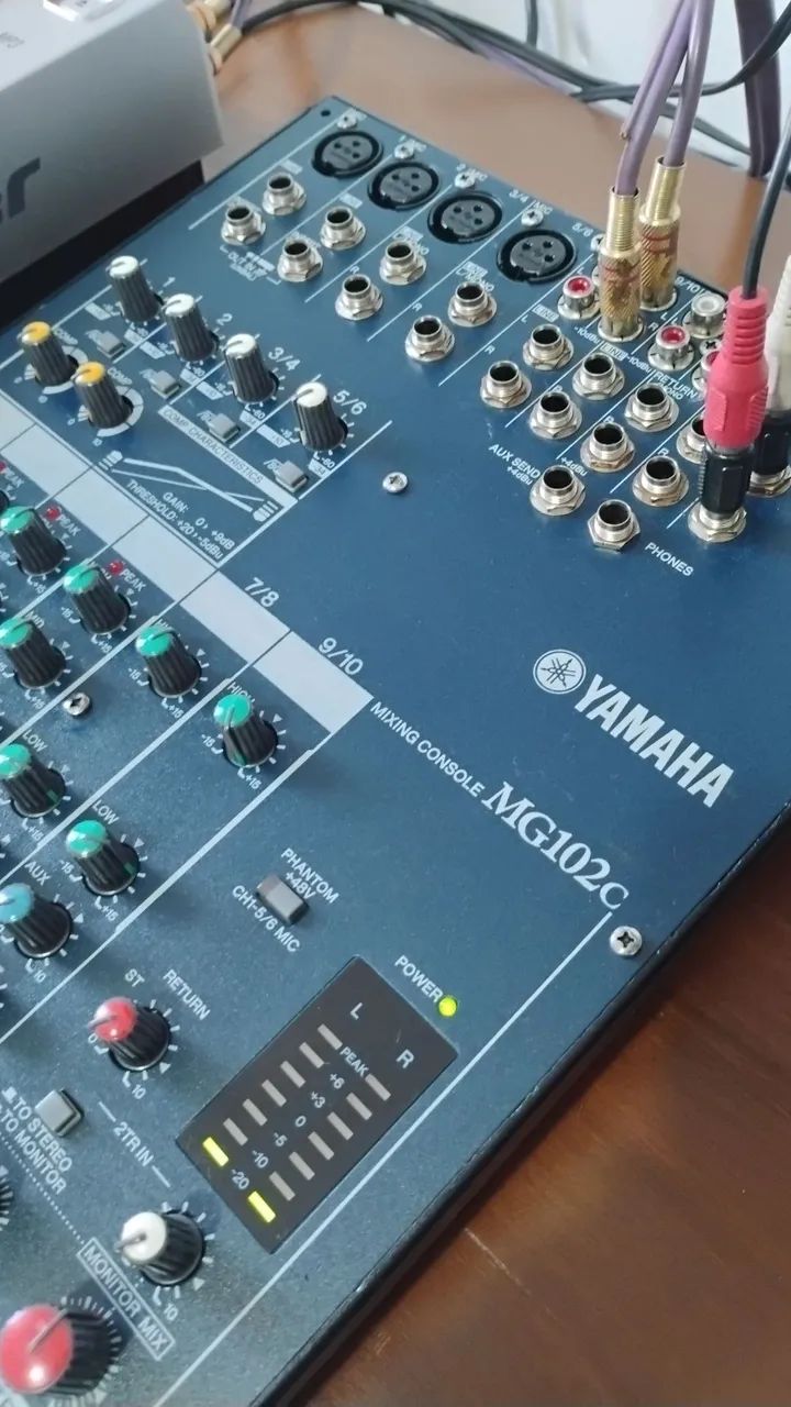 Mesa de som Yamaha MG 102c - Foto 6