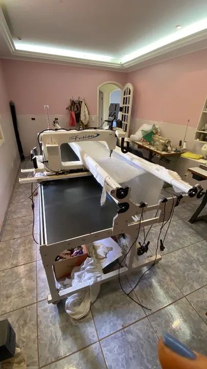 HQ24 FUSION - Máquina de Quilting (costura artística)