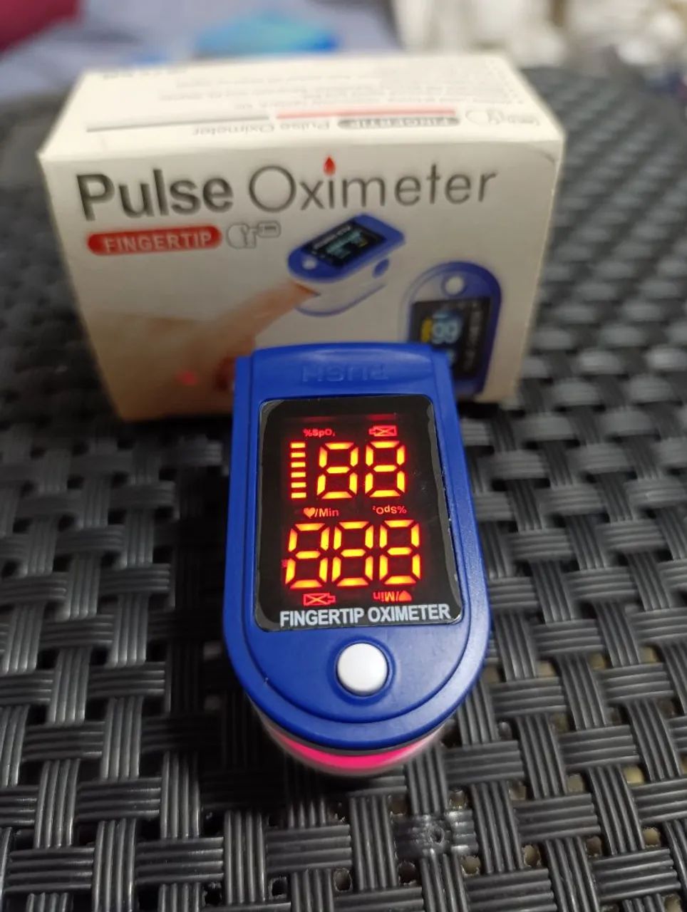 Oxímetro de dedo digital portátil