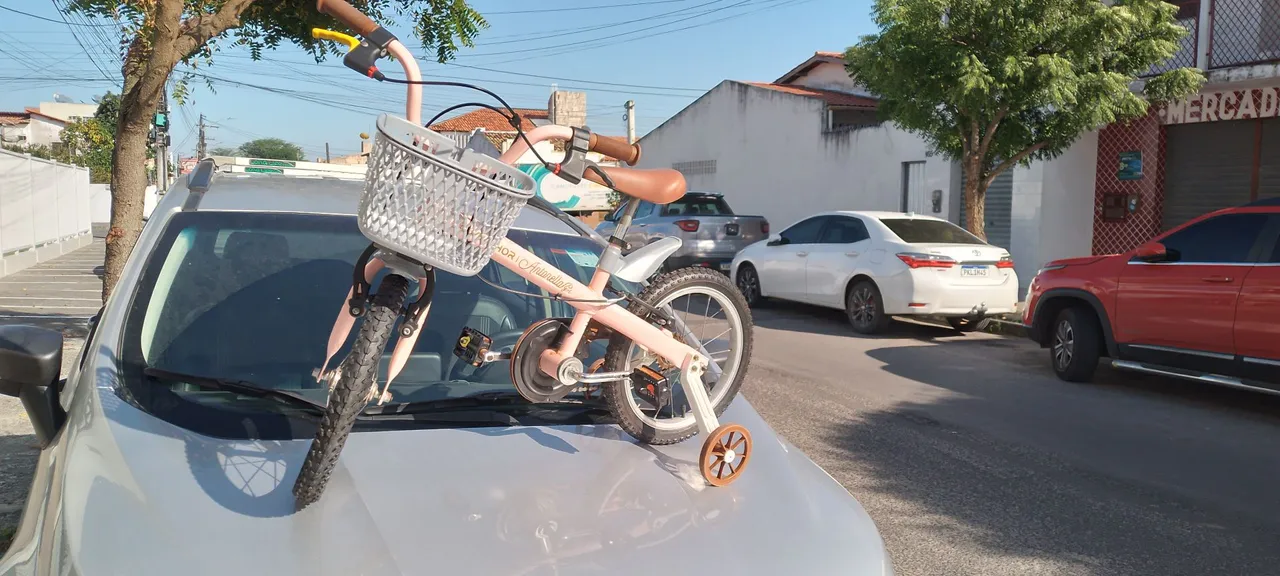 Linda bicicleta aro 16 por penas R? 280,00