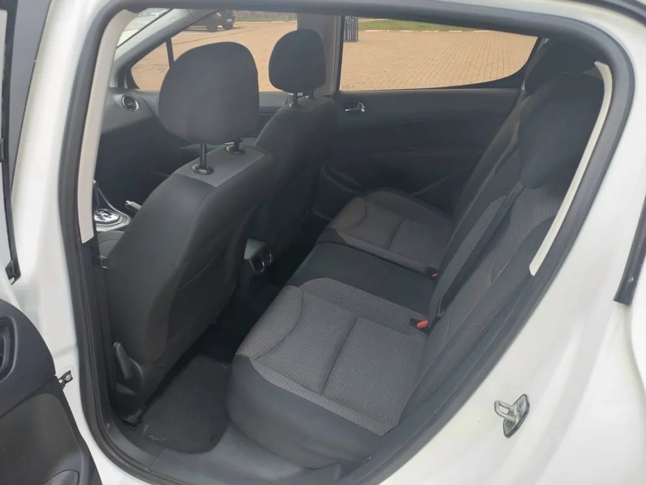 PEUGEOT 308 ALLURE 2.0 FLEX AUTOMÁTICO  - Foto 3